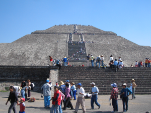 Pyramide von Teotihuacan